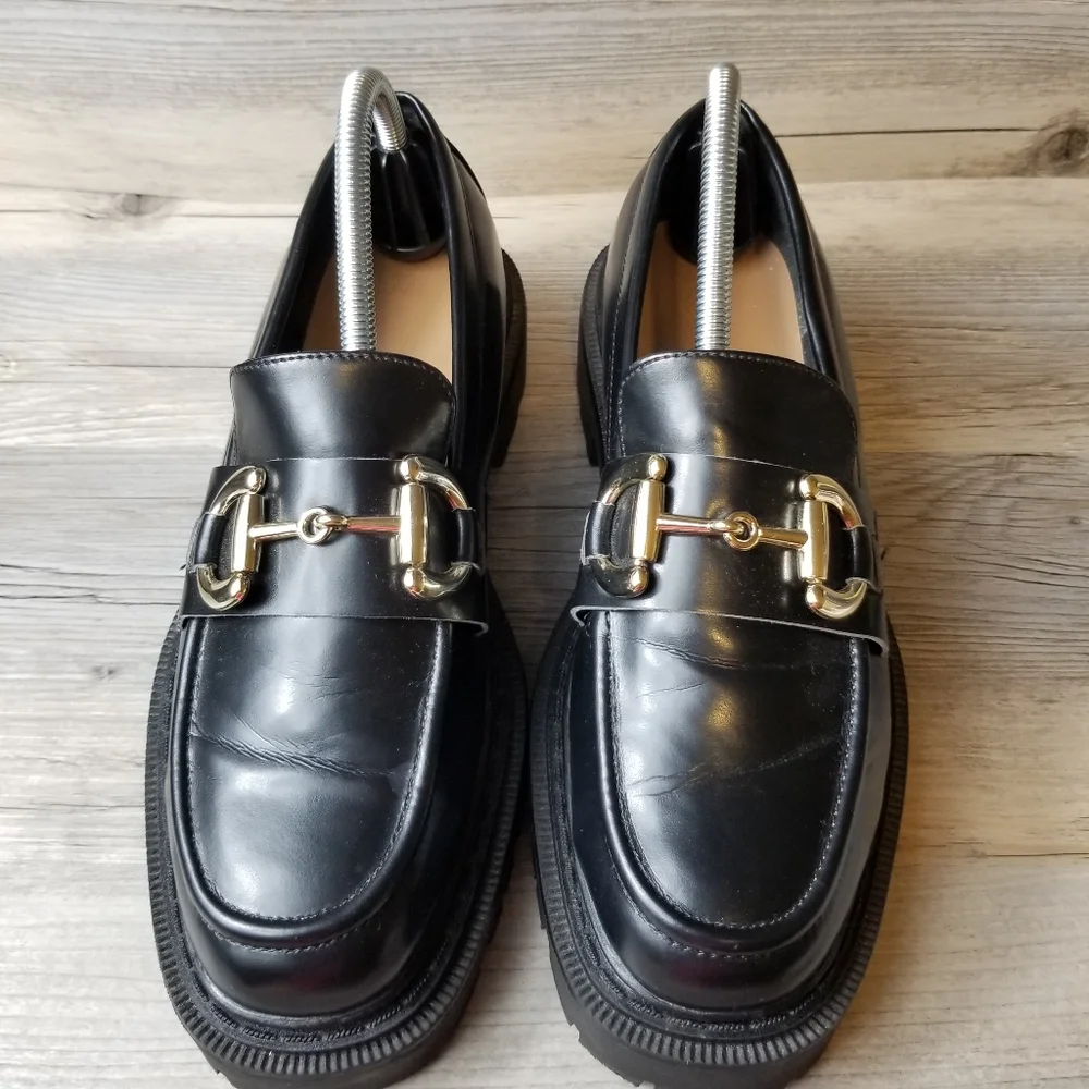 H&M gold tone